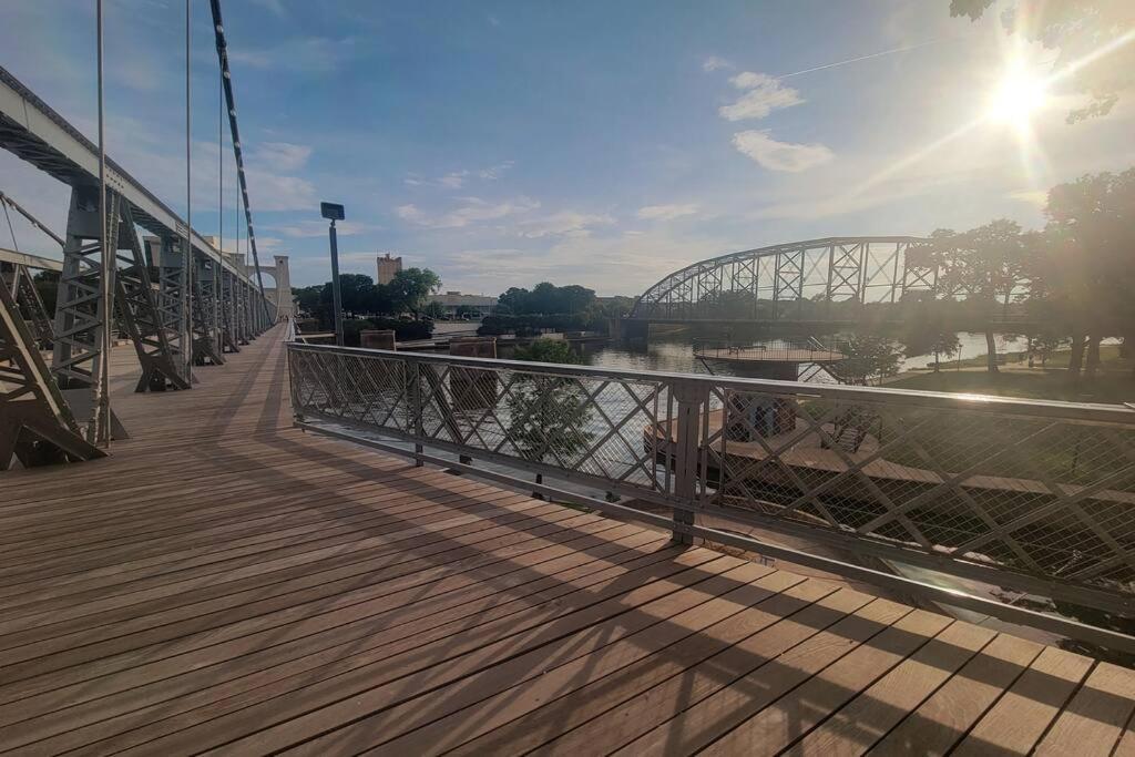 Silo View - Heart Of Downtown Διαμέρισμα Waco Εξωτερικό φωτογραφία